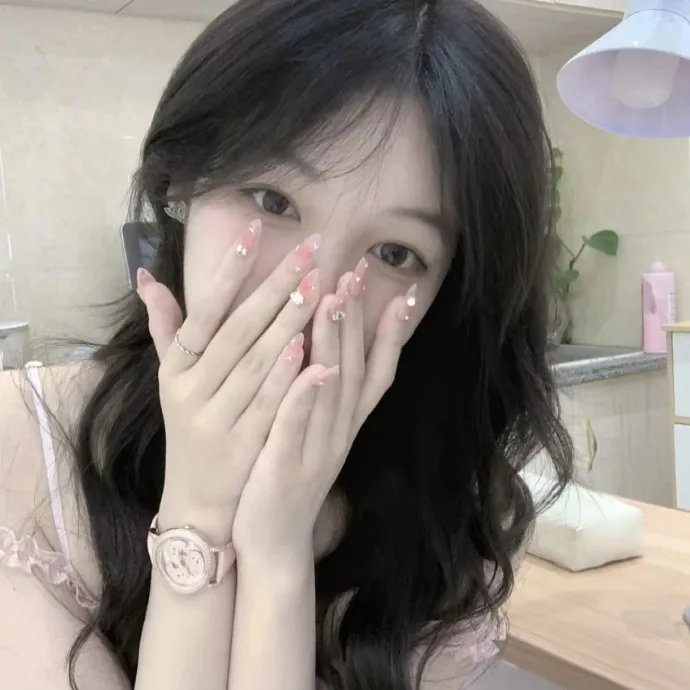 女儿国嬉春
